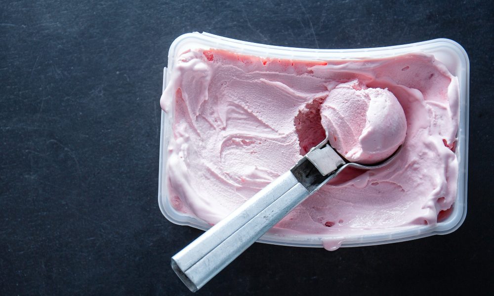 scoop gelato